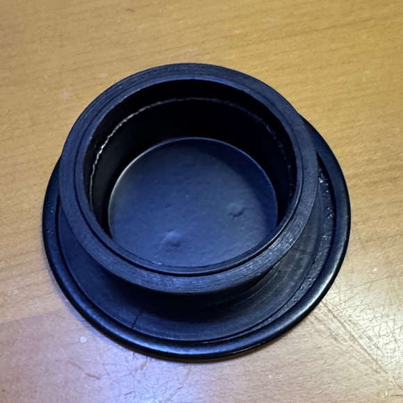 5 oz Milk house candle Berries & Cream Scented Candle with Black Lid - Picture 6 of 6